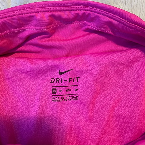 Women’s Nike Shorts - Picture 3 of 6